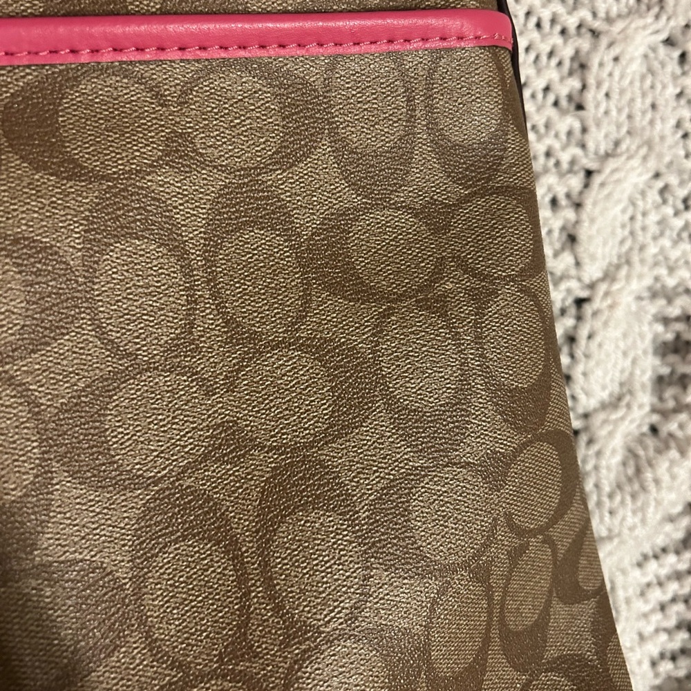 Coach Signature Brown and Pink Crossbody Bag - Picture 6 of 8